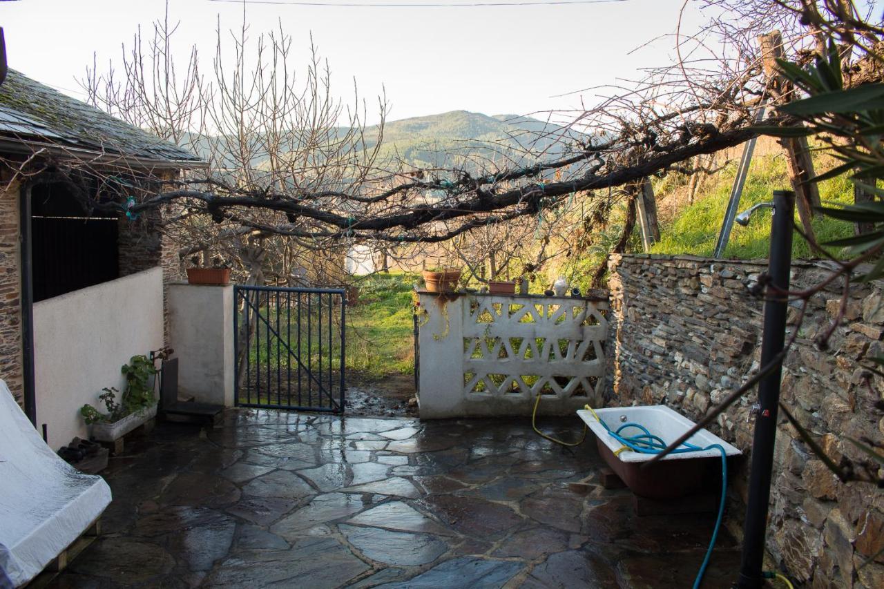 Hostal Casa Castañé Puente de Domingo Florez Exterior foto